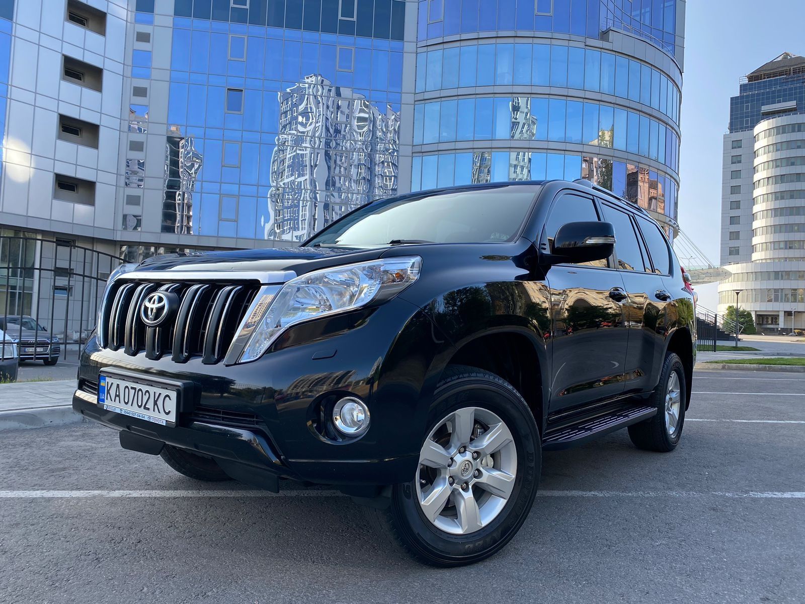 Продам Toyota Land Cruiser PRADO 2014