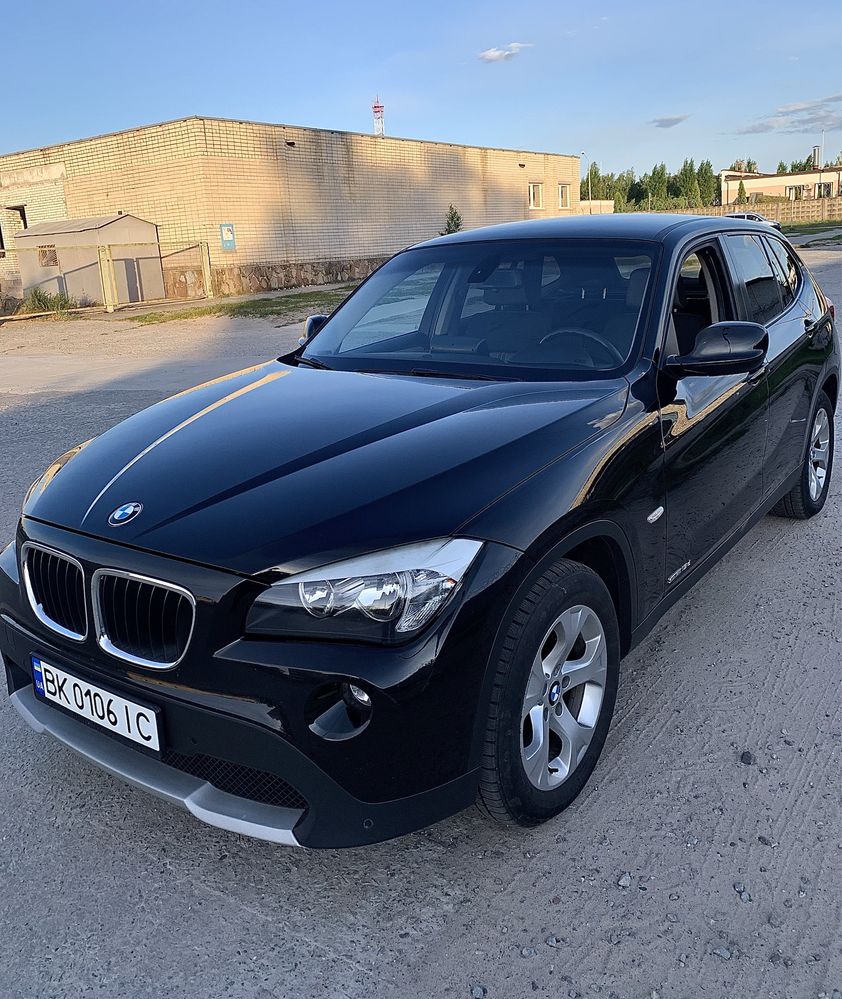 Продам BMW x 1