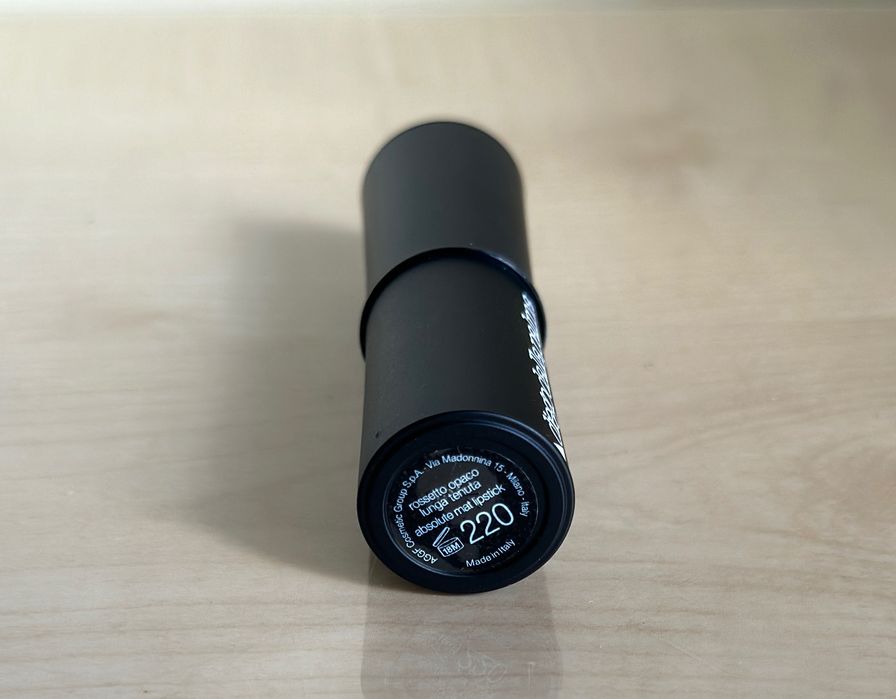 Нова Матова Помада Diego Dalla Palma Absolute Mat Lipstick 220 Італія