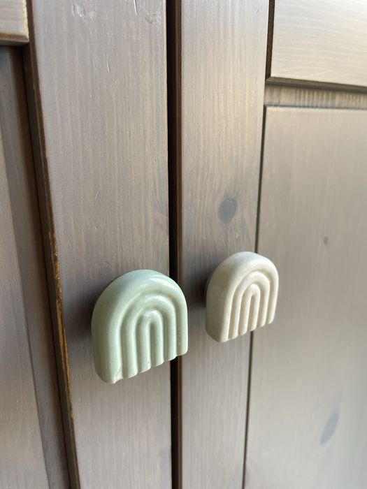 Armário com muito arrumação, em excelente estado