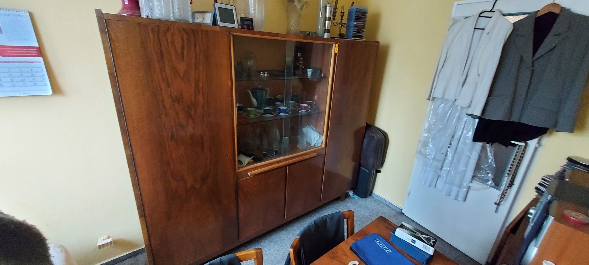Zestaw 2 szafek z litego drewna i stół z 4 krzesłami - Vintage