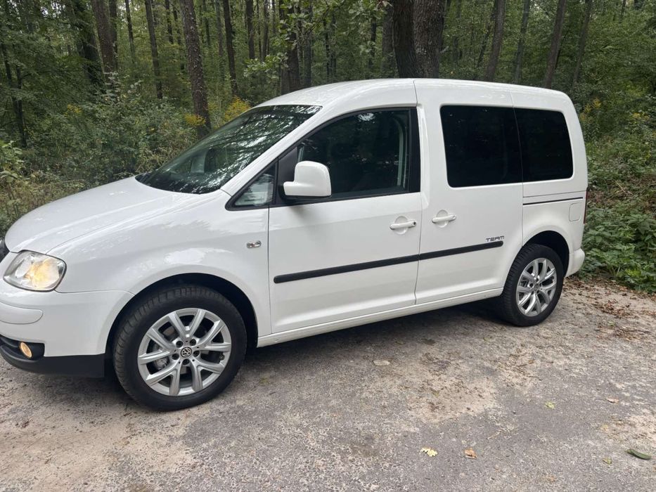 Volksvagen Caddy 2010