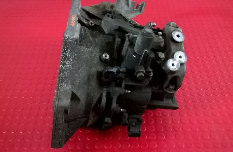 Caixa Velocidades  - 55582879 / F40 / 95518589  - OPEL INSIGNIA A