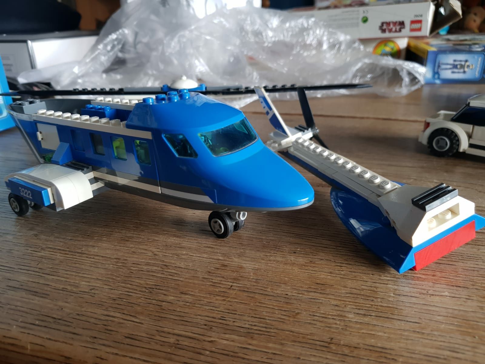 Lego City Helicopter and Limousine 3222