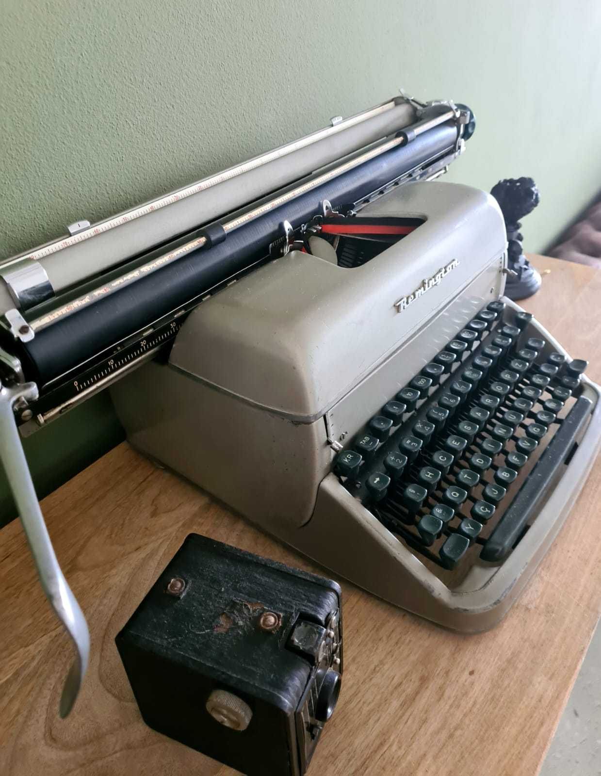 Máquina de escrever Remington Rand Super-Riter (anos 50)