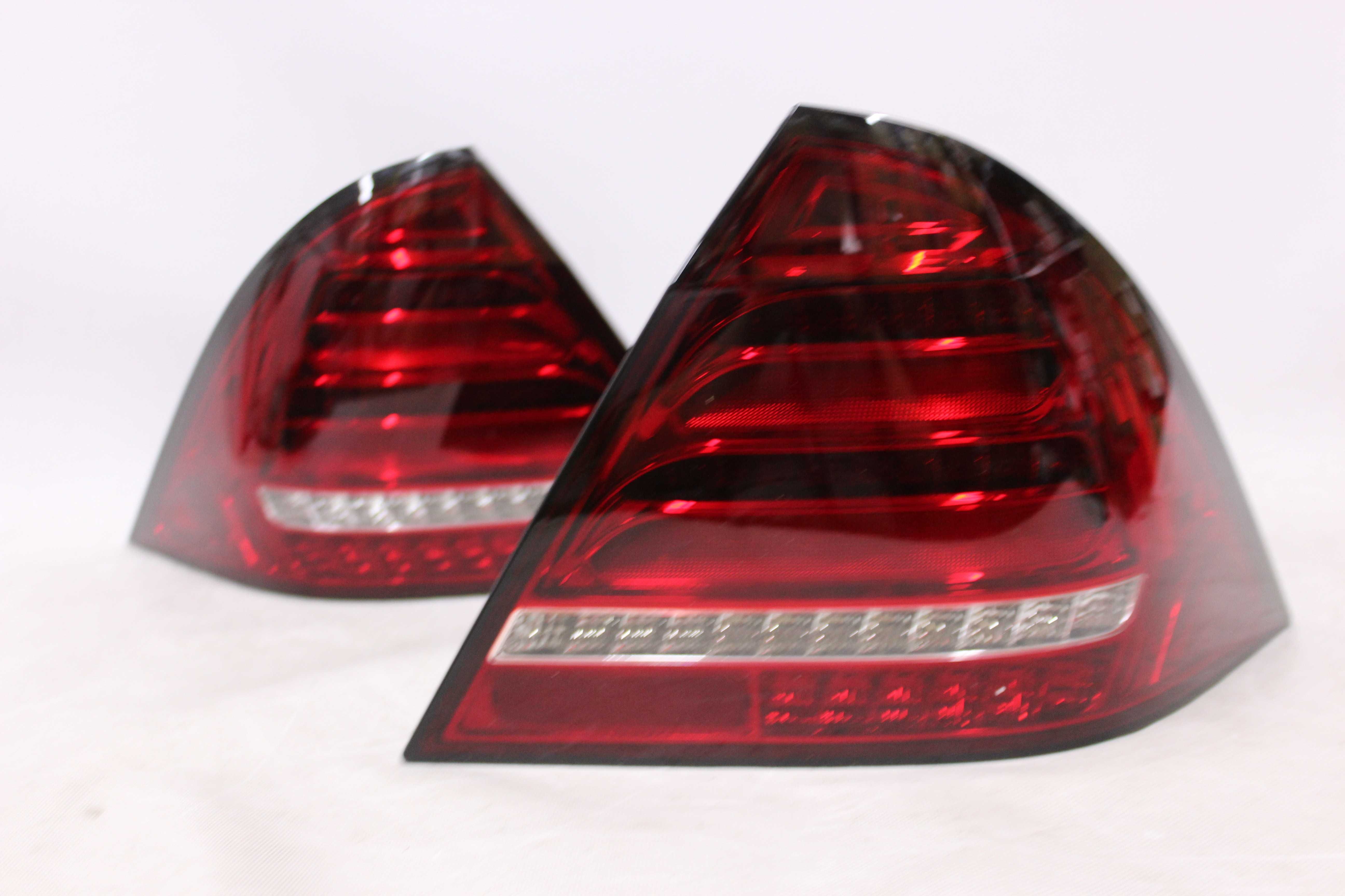 Lampy światła tył tylne MERCEDES C W203 SEDAN 00-04 LED DYNAMIC RED!