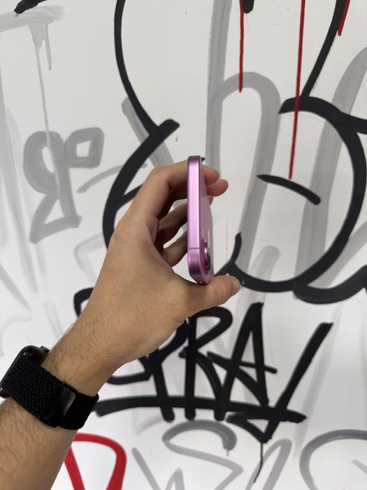 Б/В Iphone 16 plus 256 eSim