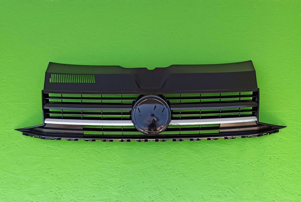 Решетка Решотка радиатора на Фольксваген Т6 Volkswagen T6 15-25р