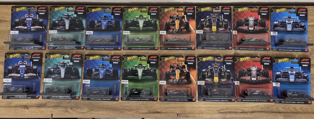 Zestaw Hot Wheels Premium 16 bolidów F1, mercedes, red bull, mclaren