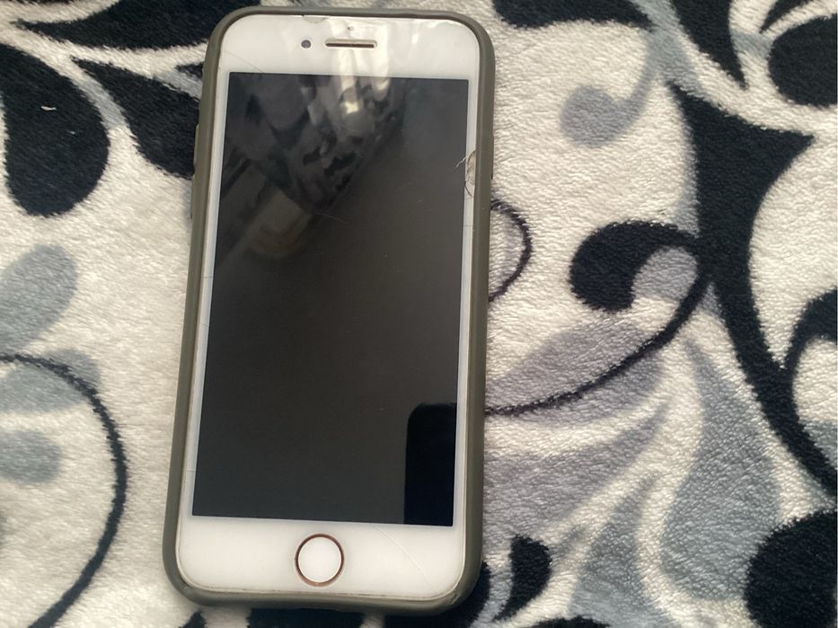 обміняю Iphone 8 на XS