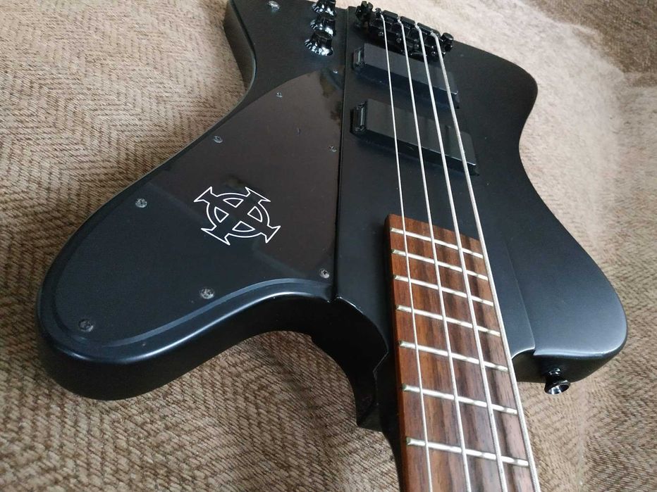 Epiphone Thunderbird IV Goth bass gitara basowa
