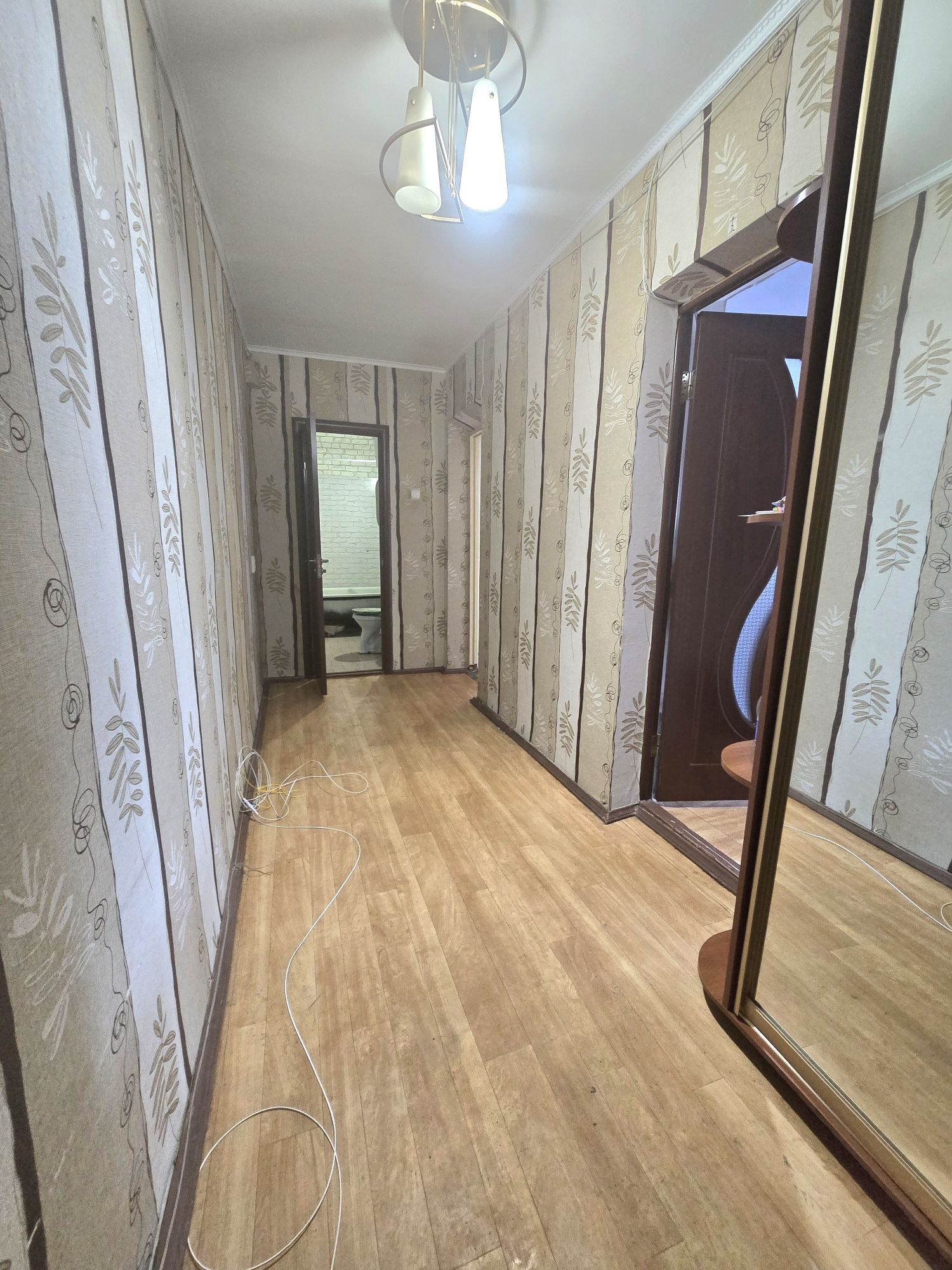 Продам 2к.квартиру Левый берег, Осенняя