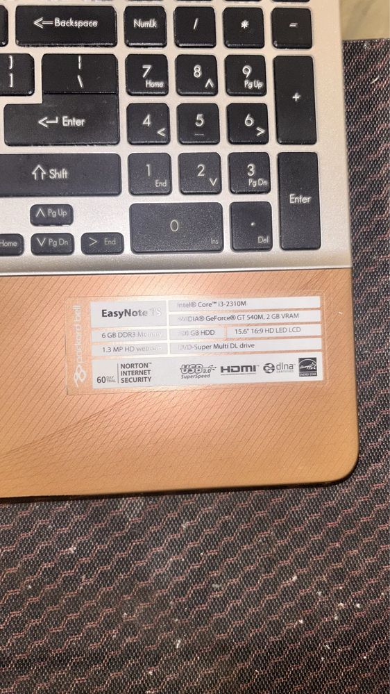 Laptop/ 256 ssd /8ram/ novidia