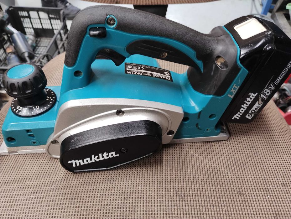 Makita strug DKP180+AKU 5.0