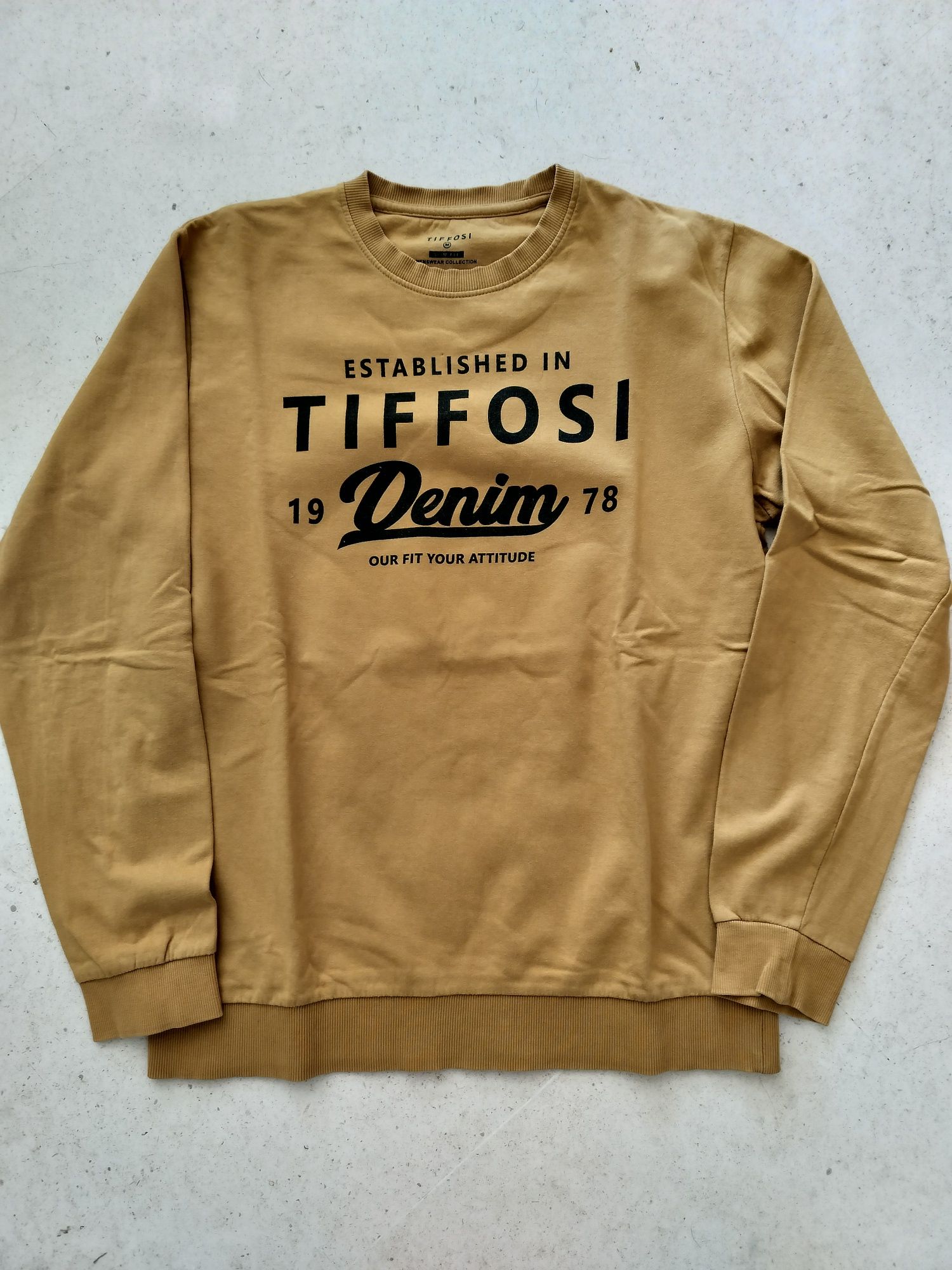 Sweat Tiffosi cor mostarda