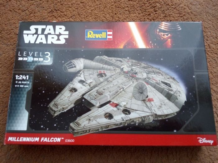 Millennium Falcon STAR WARS revell