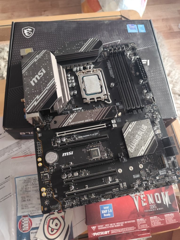 Intel 14600kf  + b760 gamkng plus wifi + 32 GB ram ddr5 6400
