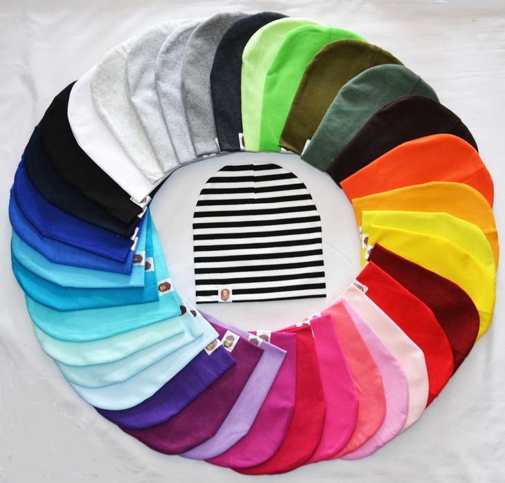 Трикотажні шапки для дітей та дороcлих