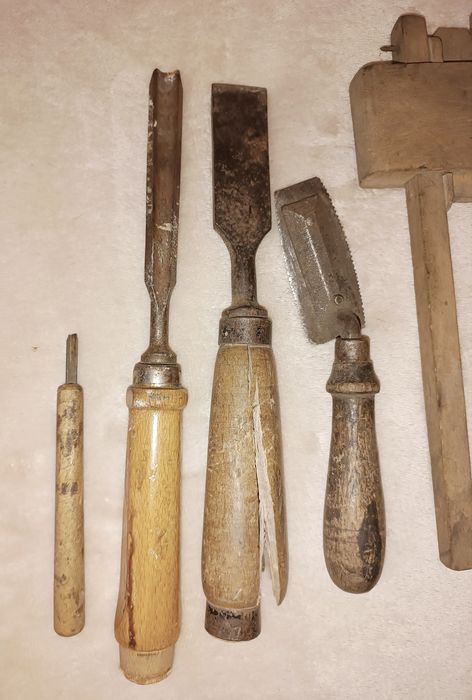 Stare narzędzia stolarskie