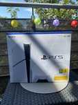 PS5 Slim 1TB – NOWA, fabrycznie zapakowana, z napędem na płyty