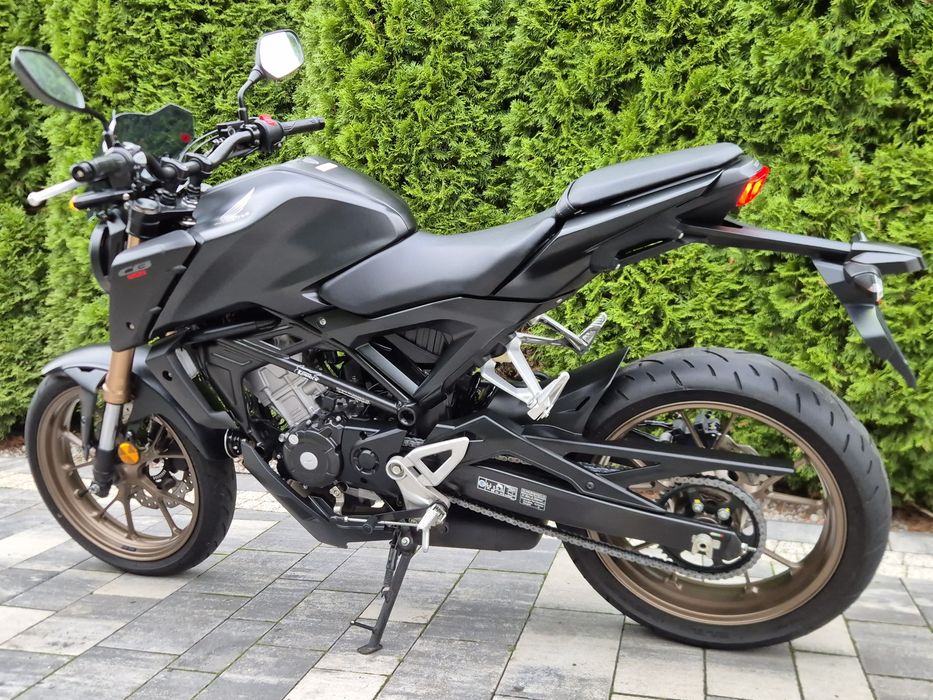 Honda CB 125 R abs 8000km UDOKUMENTOWANY Idealny STAN B a1