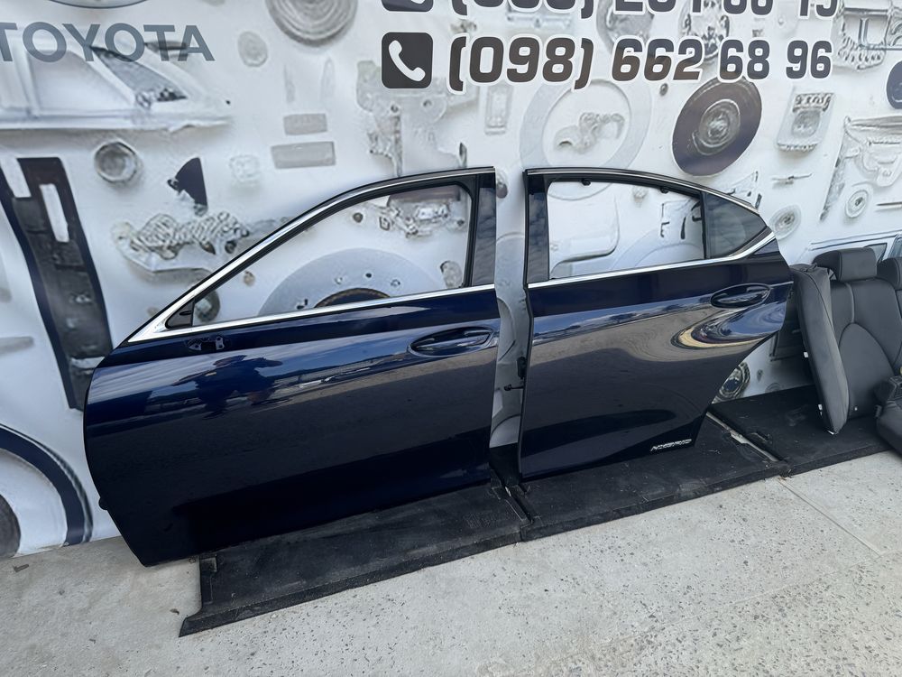 Дверка передня ліва Lexus ES 2019-24р 8X5