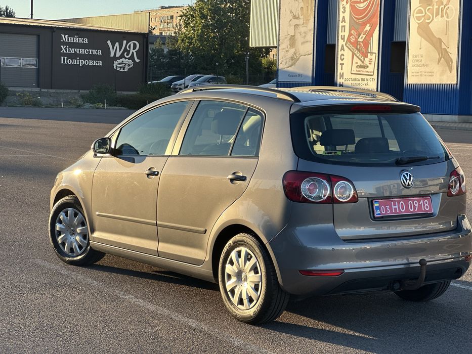 Volkswagen Golf VI 6 Plus + 2009р MPI