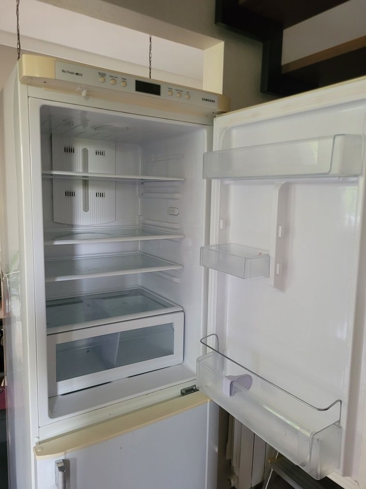 Lodówka samsung No frost