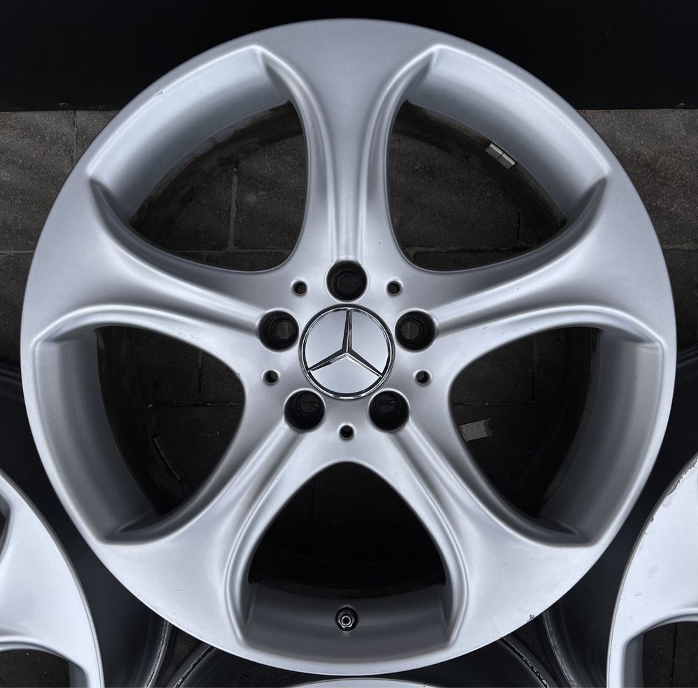 Різноширокі диски Mercedes W205 R18 5x112 Et44/56 7.5J/8.5J.