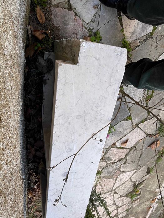 Lindíssimo Lava-Loiças em pedra Lioz