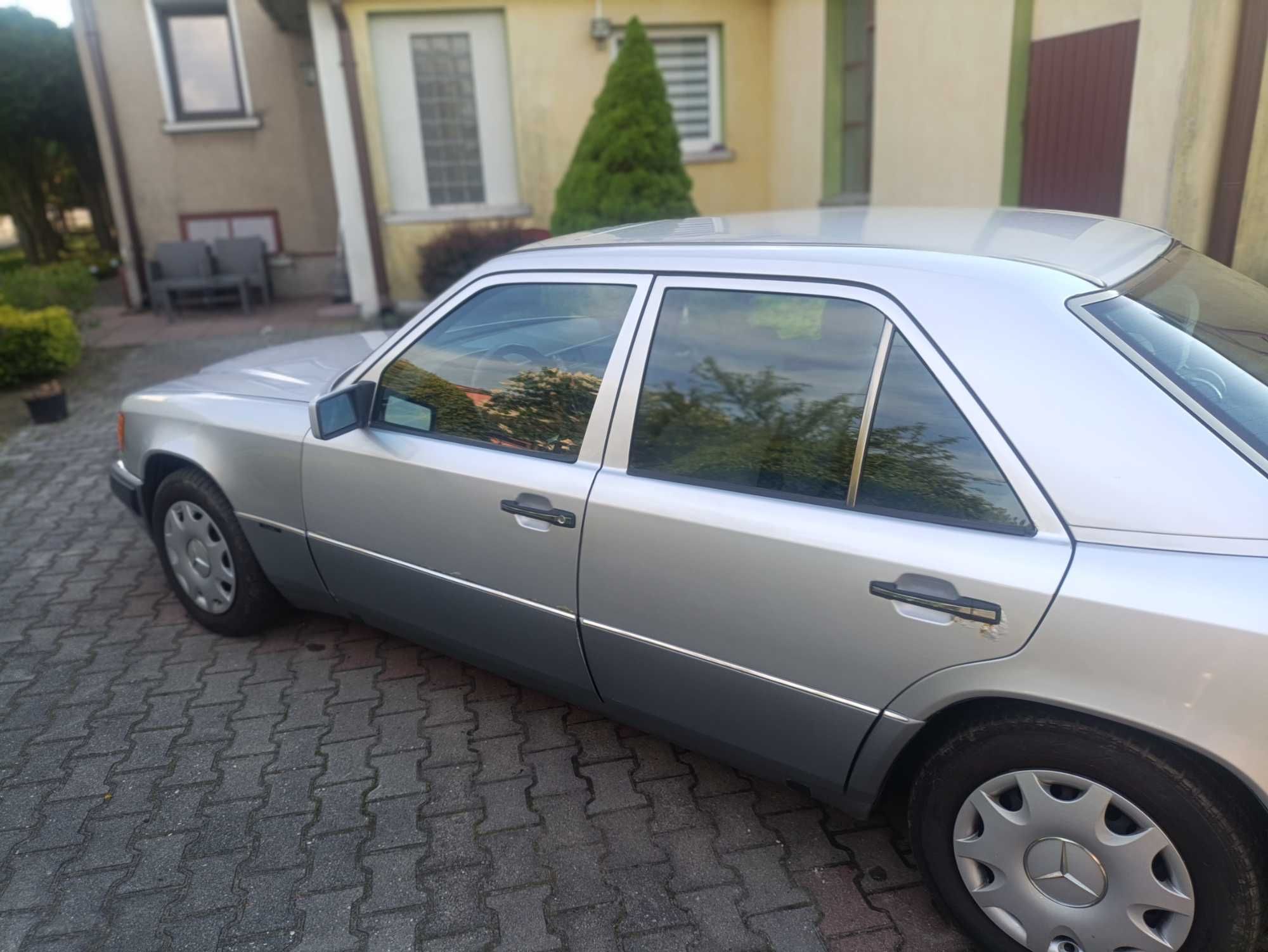 Mercedes W124 2.5 D