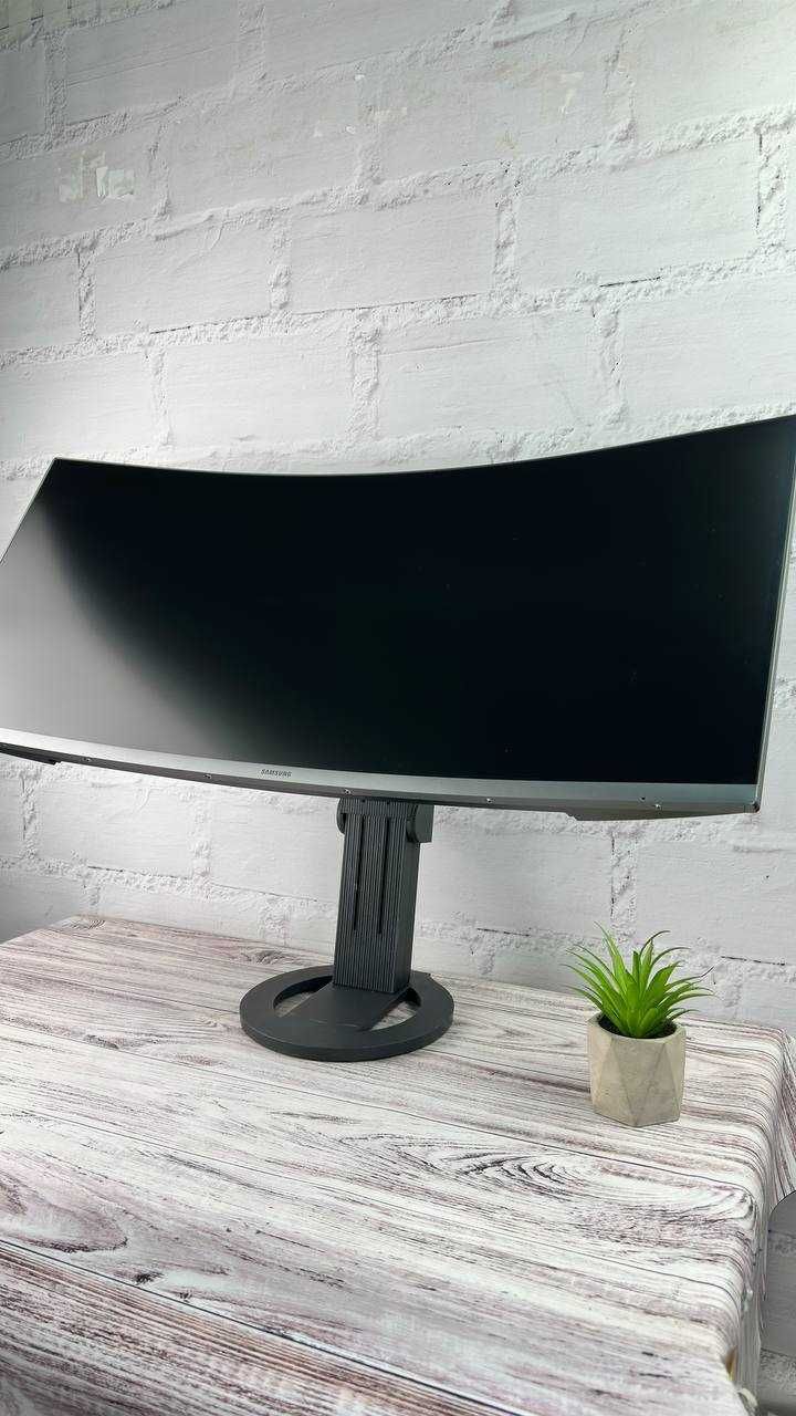 Монітор 34" Samsung Ultra WQHD Professional c34h890wju 3440x1440 21:9