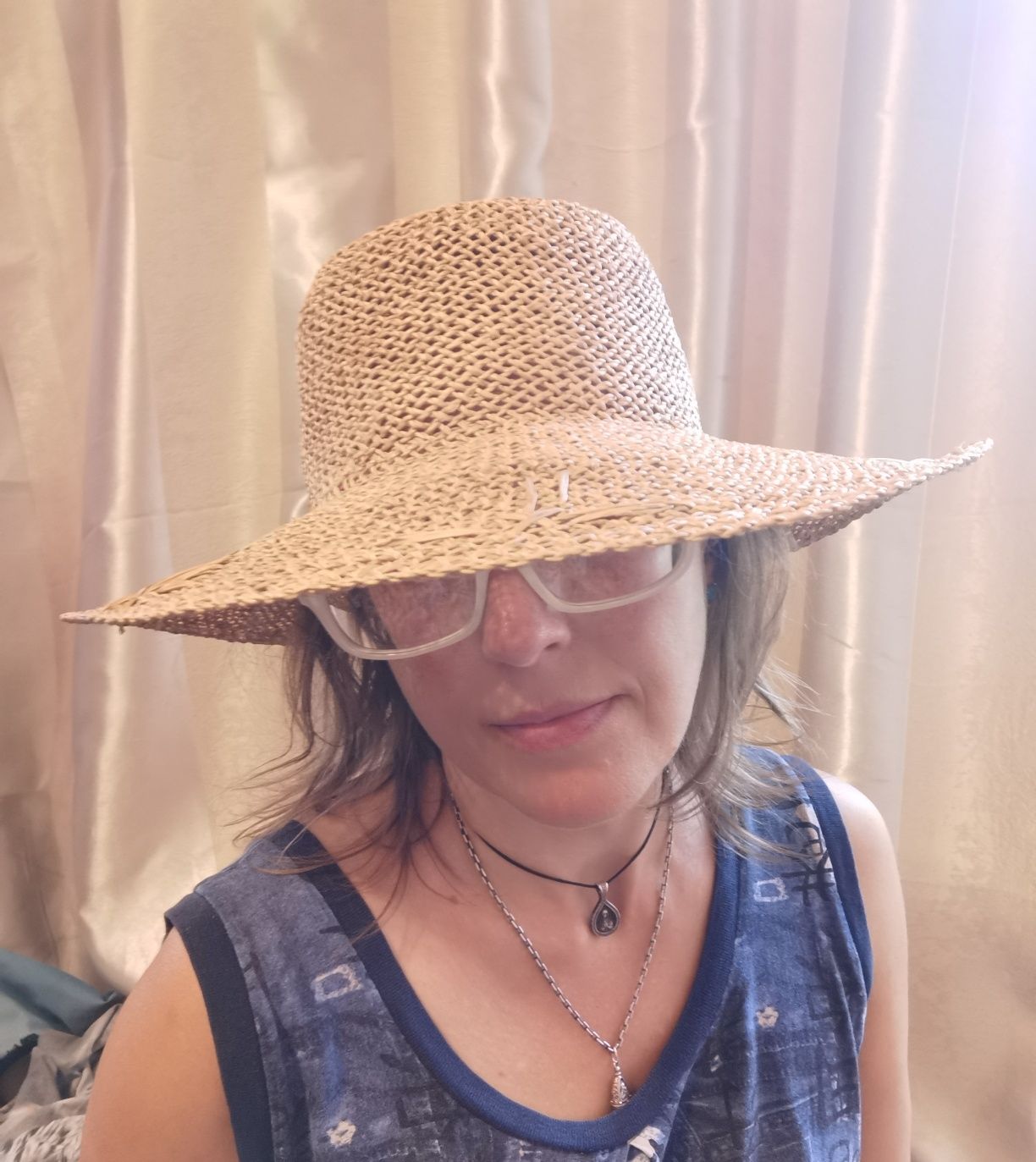 Соломенная ажурная шляпа с полями. Соломенная шляпка. Шляпа от солнца.