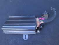 AUDI A4 B6 WZMACNIACZ BOSE 8E5035223A + UCHWYT MOCOWANIE WTYCZKA INSTALACJA