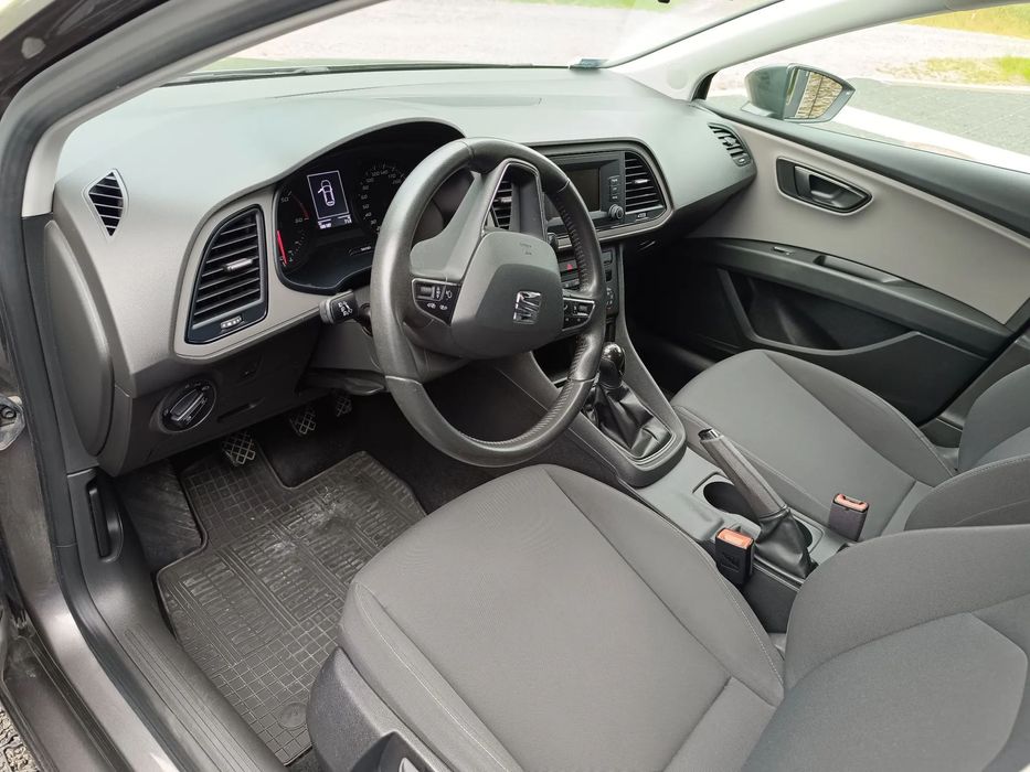 Seat Leon Seat Leon Kombi 1.6 TDI 90 KM • 2017 r. • Stan bardzo dobry