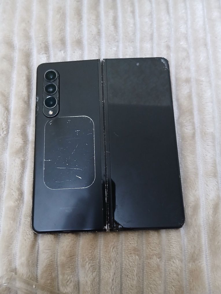 Samsung z fold 3