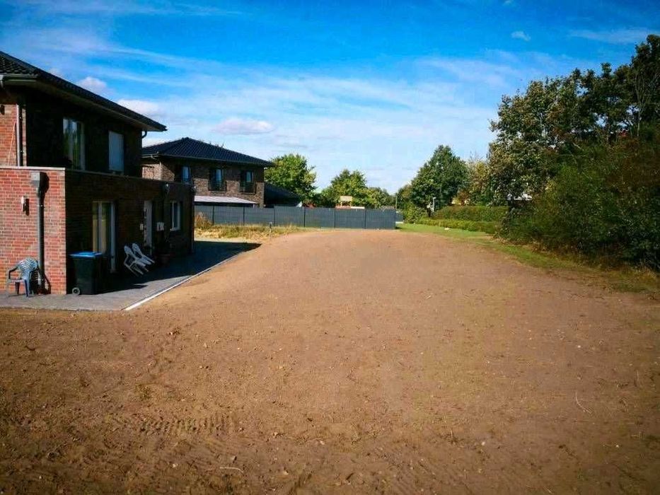 Prace ziemne koparką: wykopy, prace młotem i wynajem koparko-ładowarki