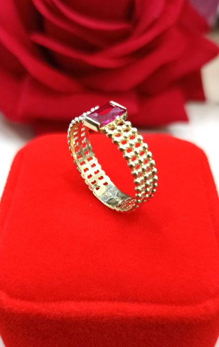 Złoty pierścionek p.585/2,81g