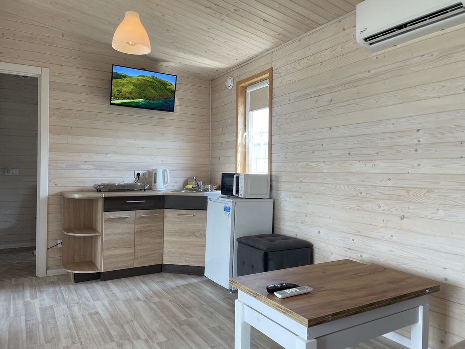 Оренда будинку на о.Задорожнє Байкал пляж озеро відпочинок