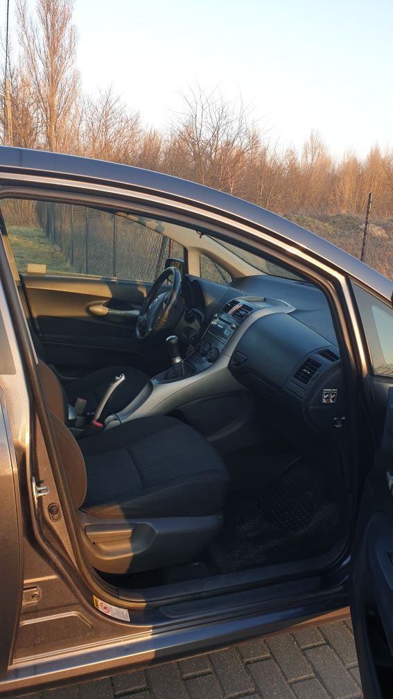 Toyota Auris 2007 1.6 VVT-I