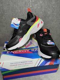 Продам нові кросівки SKECHERS Energy Racer.