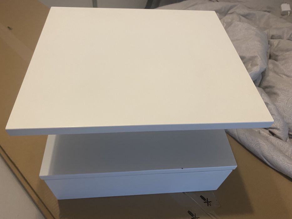 Biały stolik nocny wiszacy polmat polysk z szuflada