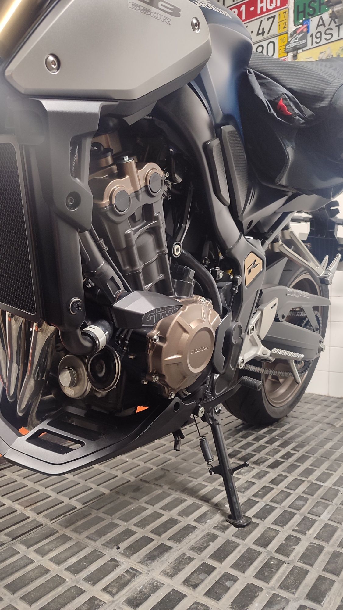 Cogumelos givi Honda cb650r