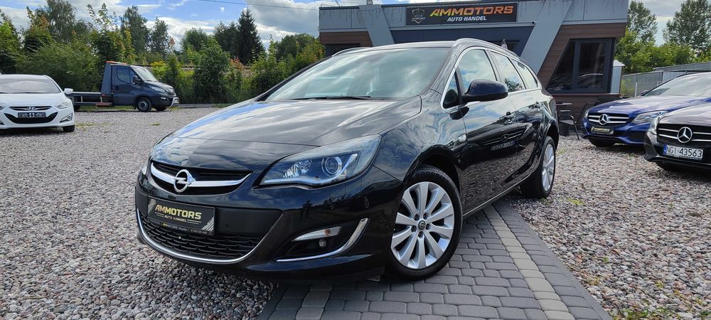 Opel Astra 1,4 benzyna Sports Tourer