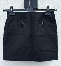 Czarna prosta elegancka spódnica spódniczka mini 36 S
