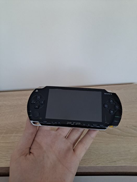 Konsola PSP 1003 Uszkodzona