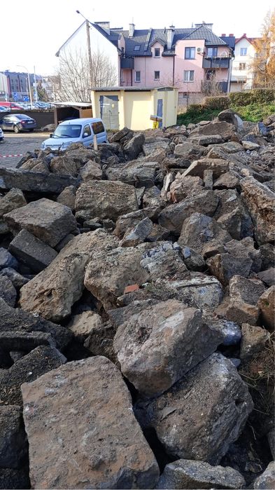 Oddam gruz betonowy pod kruszarke czysty materiał