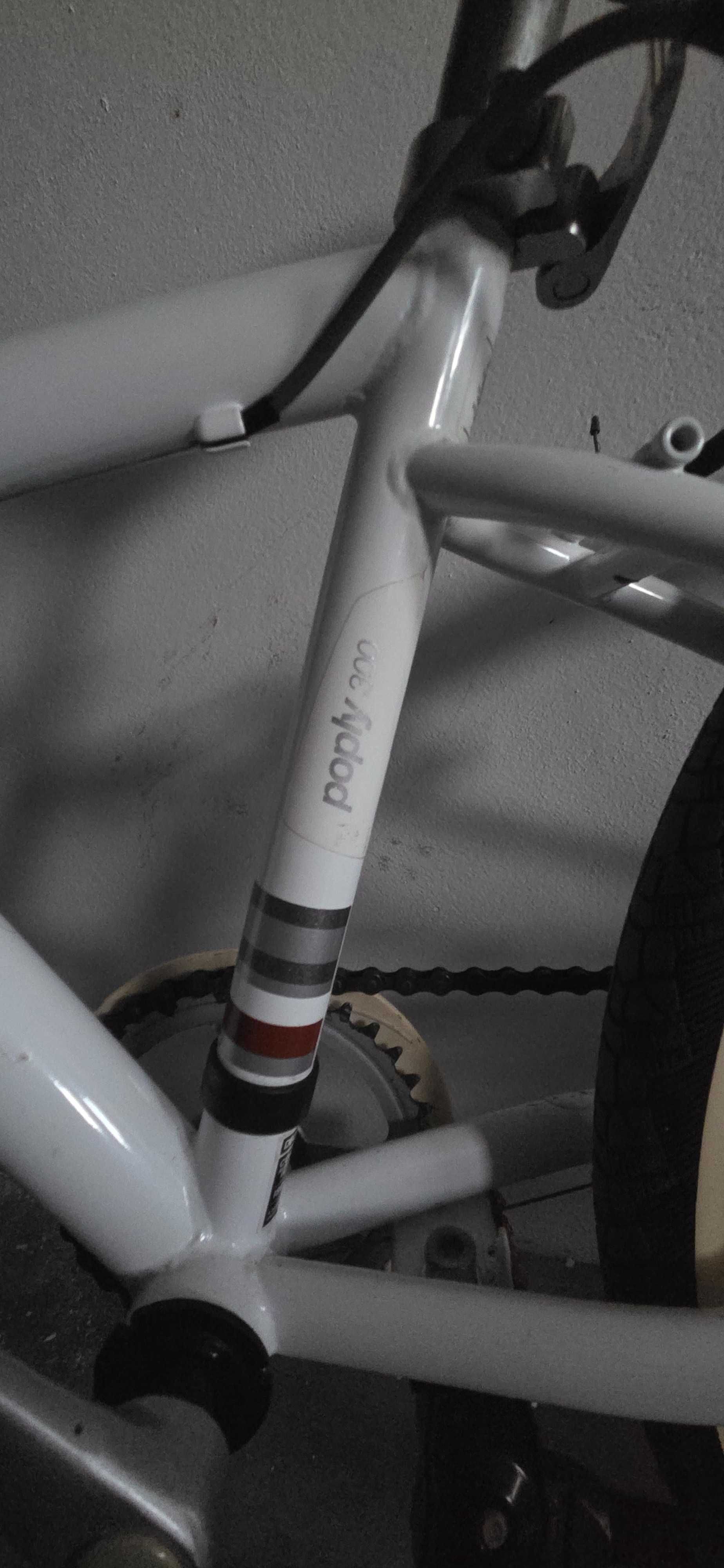 Bicicleta Decathlon B’TWIN Poply 300 criança