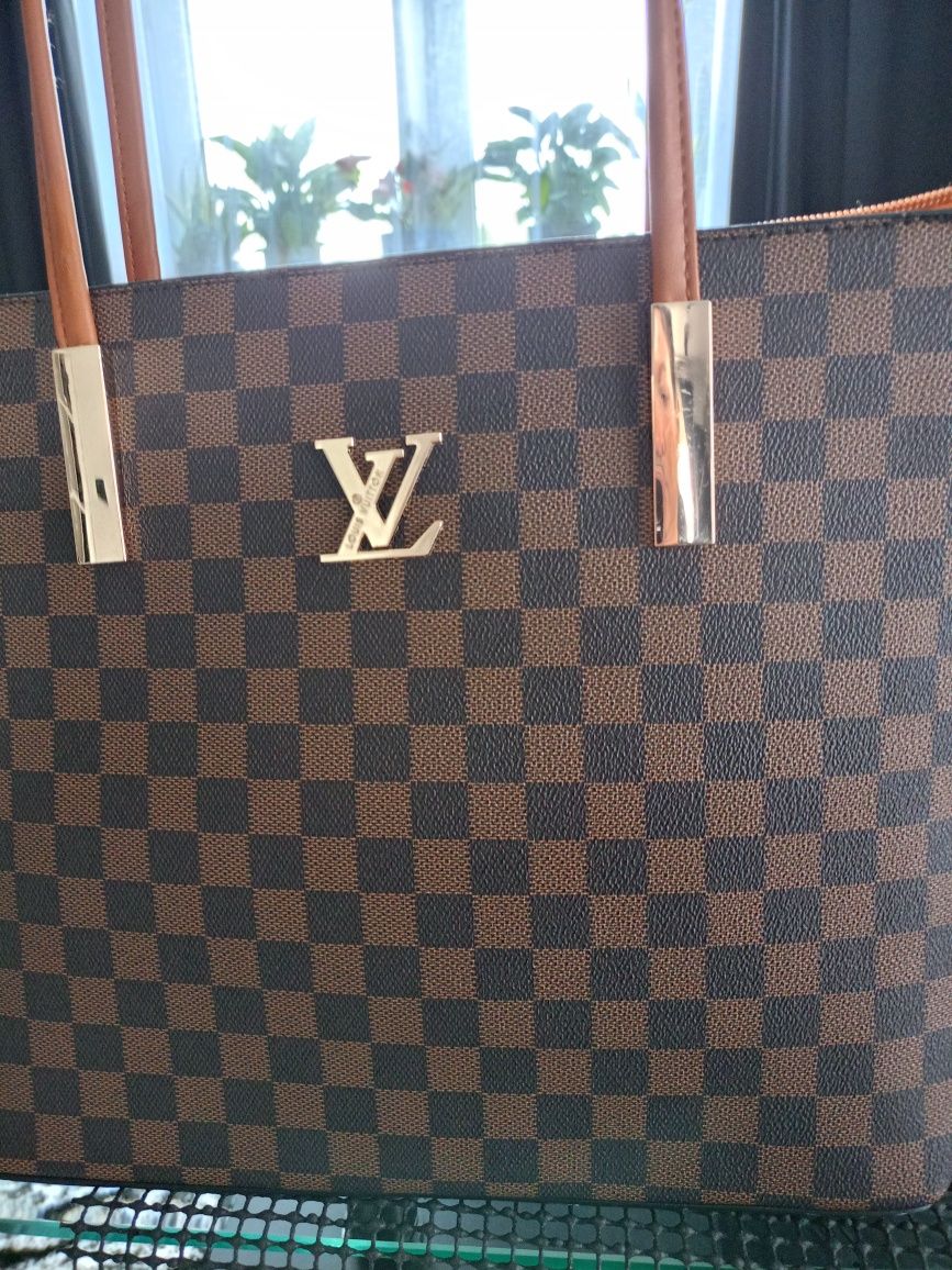 Torebka duża Louis Vuitton
