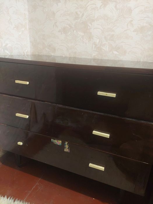 Продам комод бу,недорого